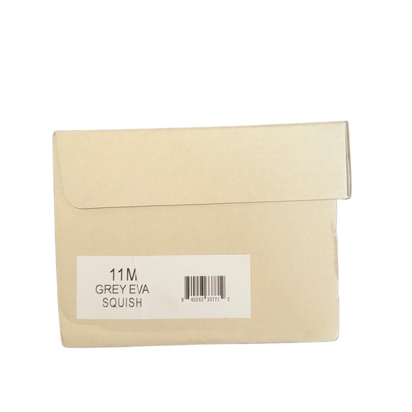 NIB Grey Beach Slides - Picture 7 of 7